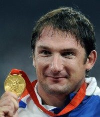 Козмуш повертається