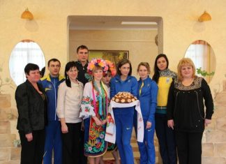 Відеозвіт про візит легкоатлетів до школи-інтернату в Донецьку