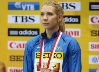 Аліна Фьодорова присвятила медаль першому тренерові