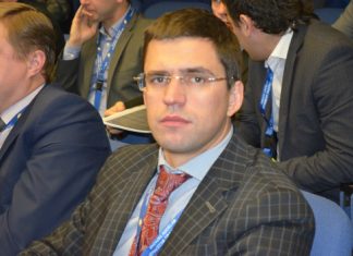 Вітаємо з днем народження Євгена Баженкова!
