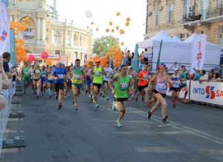 Юрій Грицак та Олена Федорова виграли Одеський півмарафон