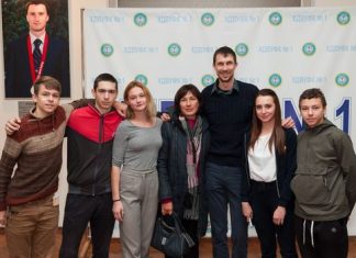 Богдан Бондаренко зустрівся з юними вихованцями ХДВУФК