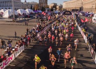 Учасники благодійної дистанції зібрали 134 000 гривень під час 9th Wizz Air Kyiv City Marathon