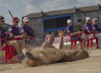 Сергій Никифоров перемагає в Австрії