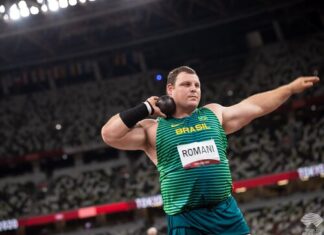 Штовхання ядра: плани Романі та Шванітц