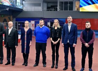 Представники Міністерства молоді та спорту на головному чемпіонаті України в приміщенні
