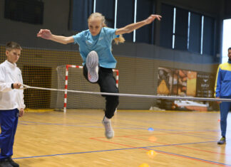 Безкоштовне навчання і можливість отримати спортивний інвентар: запрошуємо вчителів фізичного виховання долучитися до проєкту «Грай за рівність»