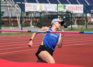 Марія Безкопильна переписує національний рекорд, а барʼєристи виграють по два “золота” – ці та інші події юнацького чемпіонату України